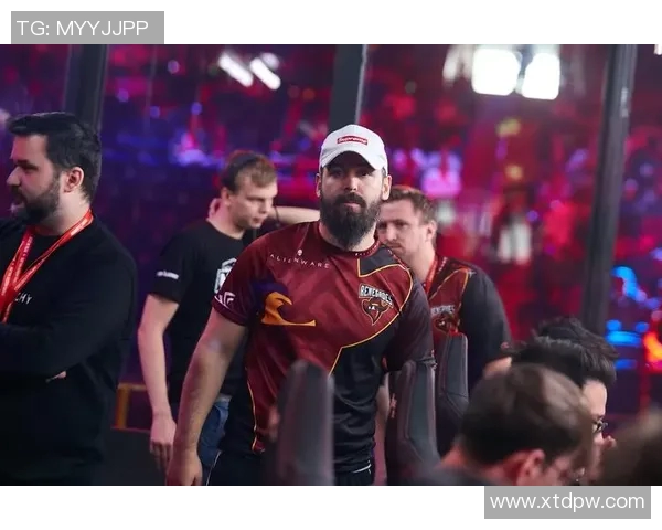 FNATIC强势出击在电竞赛场上抗衡各大对手展现绝对实力