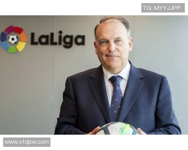 巴伦西亚俱乐部官宣换帅，开启重建新篇章