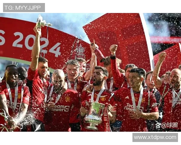 新曼联与曼城激战,英超冠军之争演绎新篇章 新曼联与曼城激战,英超冠军之争演绎新篇章