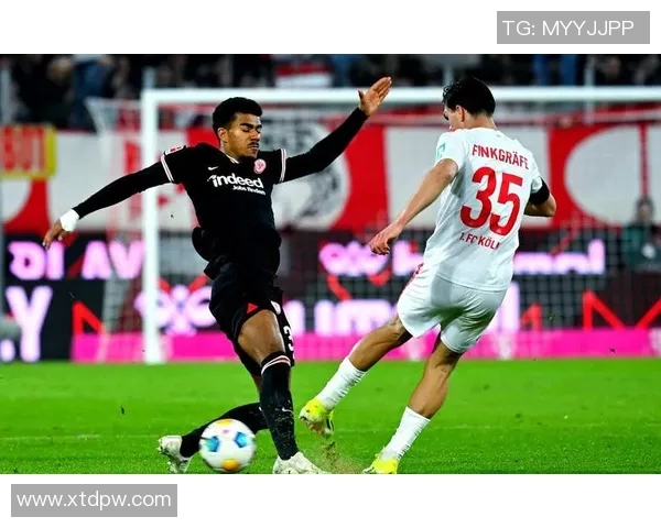 科隆主场轻取法兰克福,取得关键胜利终结连败颓势 科隆主场轻取法兰克福,取得关键胜利终结连败颓势