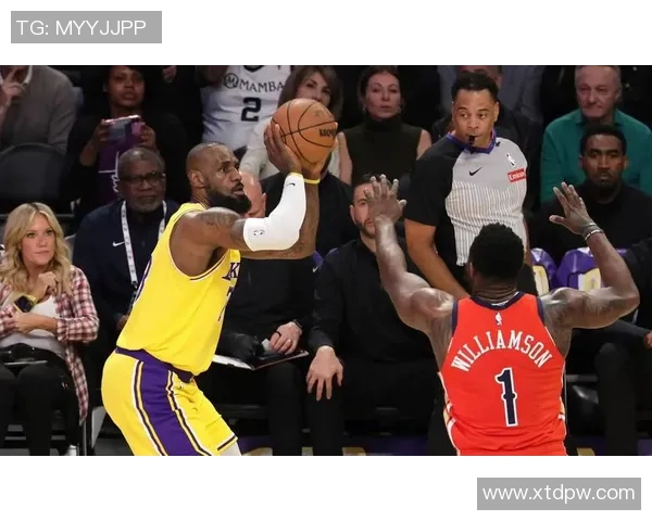 詹姆斯领军湖人取得四连胜，击败鹈鹕跻身西部前四